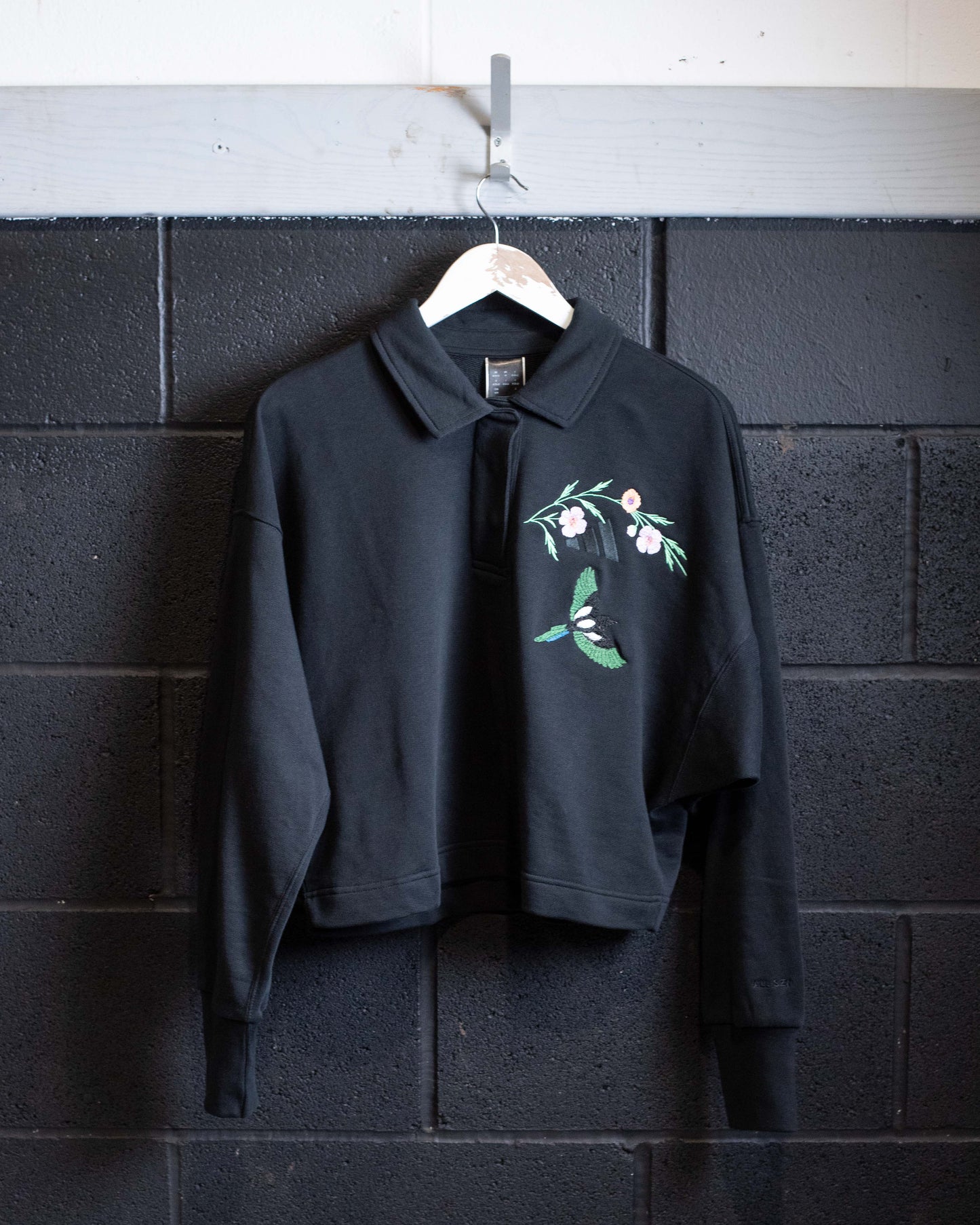 The Magpie and Monkey Top 🪶